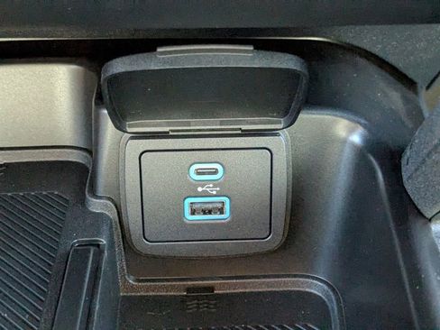 New 2025 Ford Bronco Badlands image 24