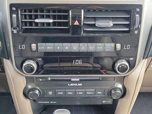 Used 2022 Lexus GX 460 Premium image 17