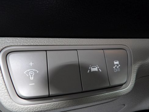Used 2021 Kia Forte LXS FWD image 21