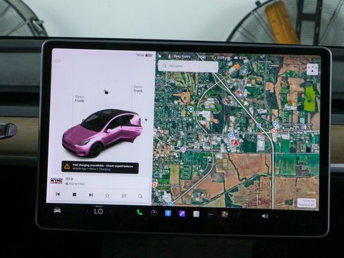 Used 2022 Tesla Model Y Performance AWD/4WD image 17