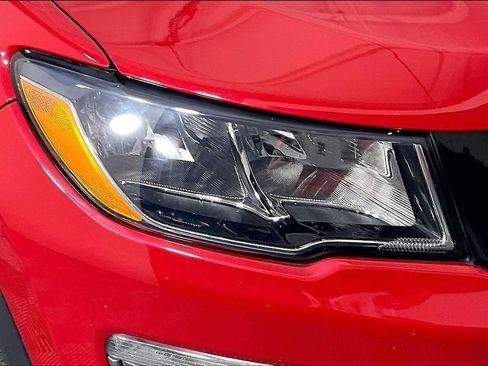 Used 2017 Jeep Compass Trailhawk w/ Navigation Group AWD/4WD image 36