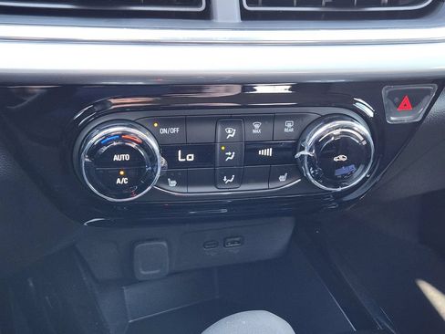 New 2026 Chevrolet Trax LT w/ Driver Confidence Package FWD image 20