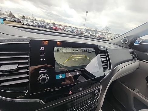 Used 2019 Honda Pilot EX image 19