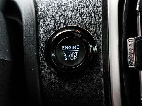 Used 2025 Ford Expedition Active AWD/4WD image 41
