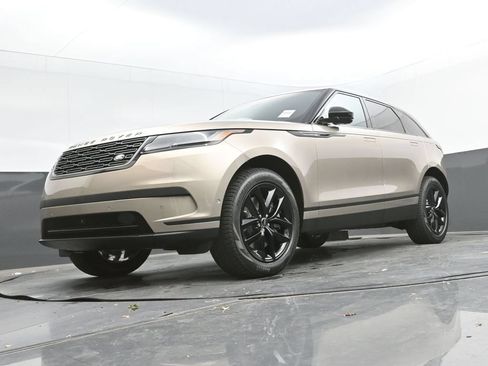 Used 2026 Land Rover Range Rover Velar S AWD/4WD image 35