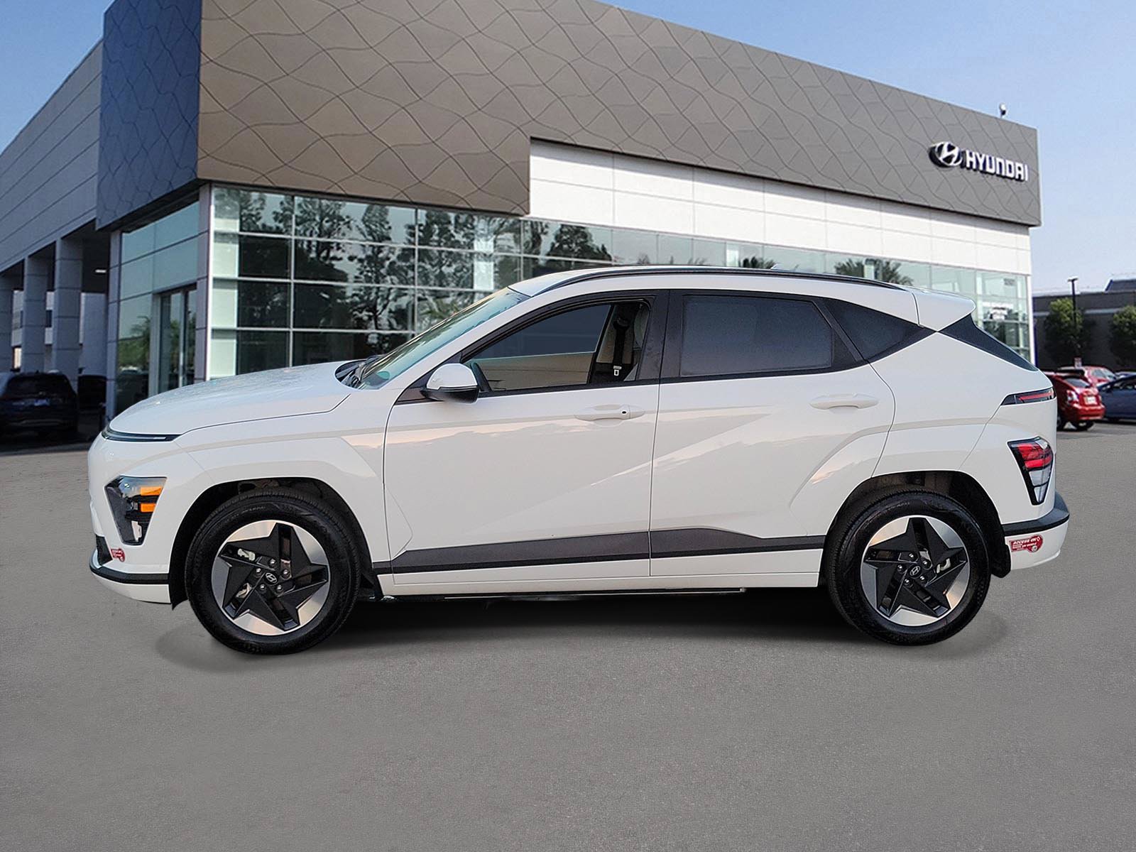 Certified 2024 Hyundai Kona SEL FWD image 3