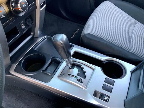 Used 2017 Toyota 4Runner SR5 Premium image 15