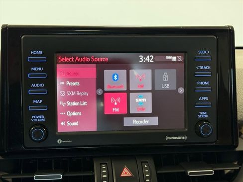 Used 2021 Toyota RAV4 XLE Premium image 20