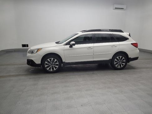 Used 2016 Subaru Outback 3.6R Limited image 2