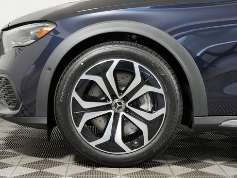New 2026 Mercedes-Benz E 450 4MATIC All-Terrain Wagon image 9