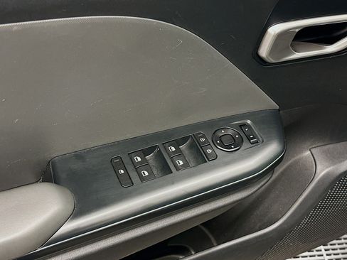 Used 2025 Kia K4 FWD image 15