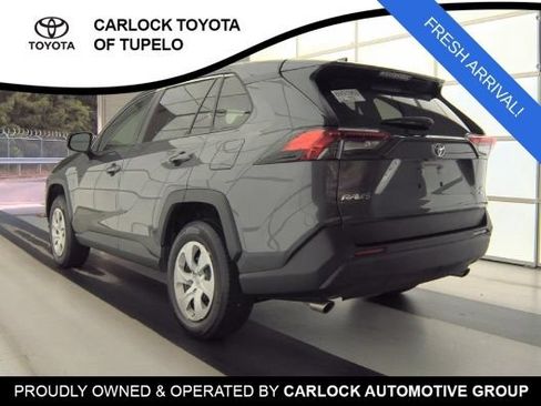 Used 2023 Toyota RAV4 LE AWD/4WD image 5