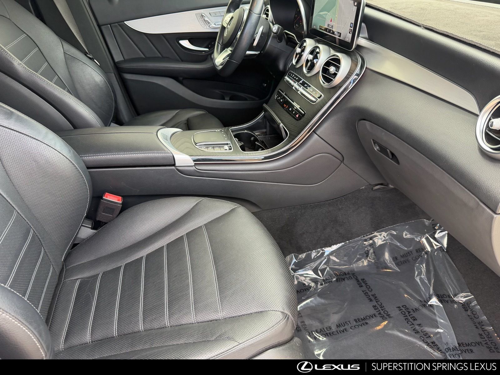 Used 2022 Mercedes-Benz GLC 300 4MATIC image 12