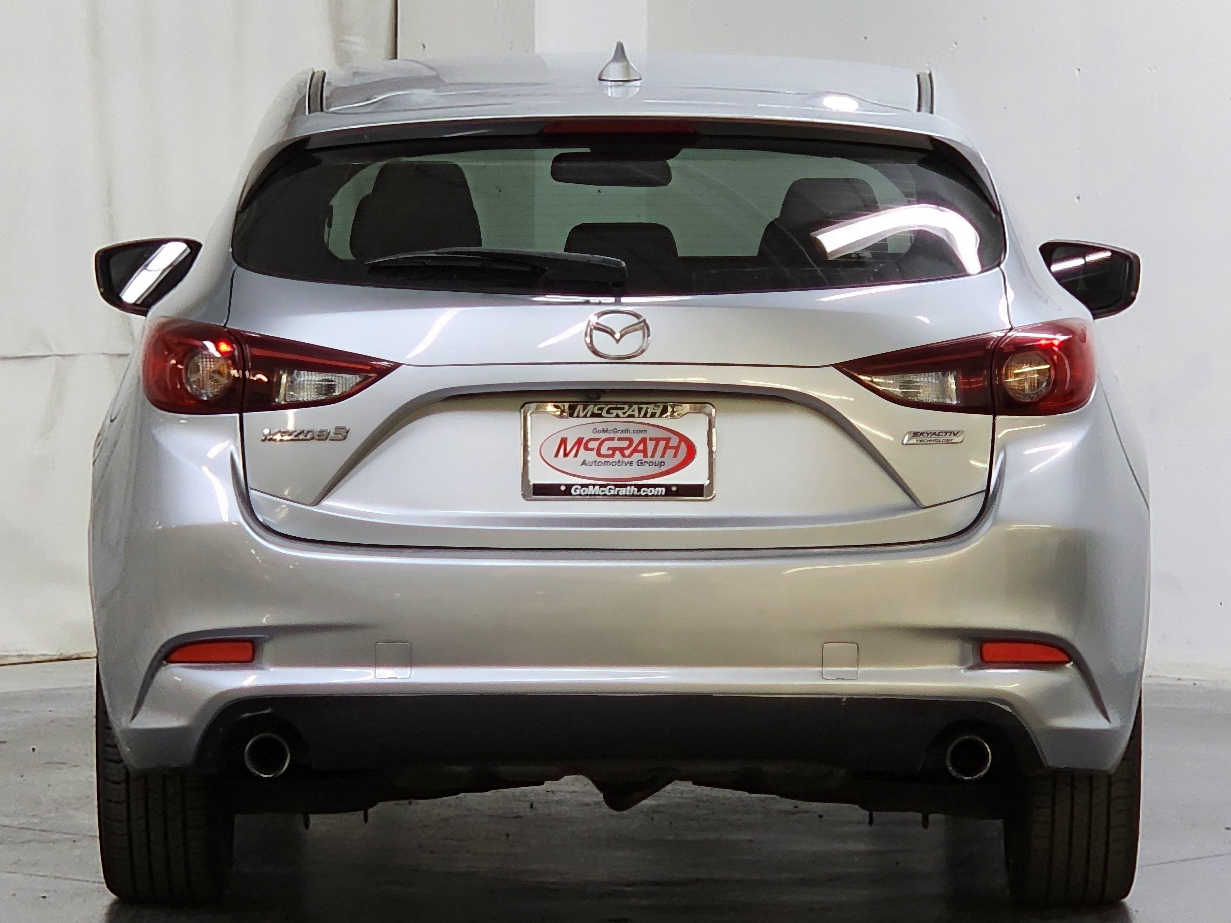 Used 2018 MAZDA MAZDA3 Touring FWD image 8