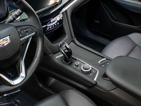 Certified 2023 Cadillac XT6 Premium Luxury w/ Technology Package image 14