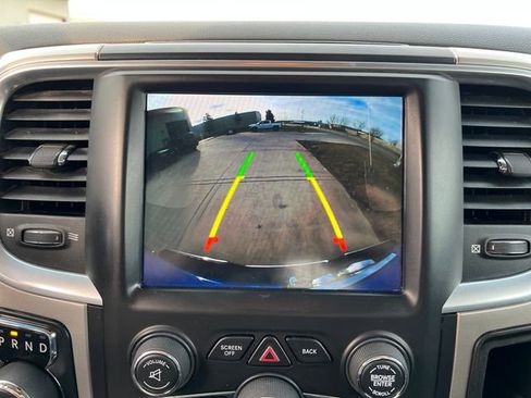 Used 2018 RAM 1500 SLT image 20