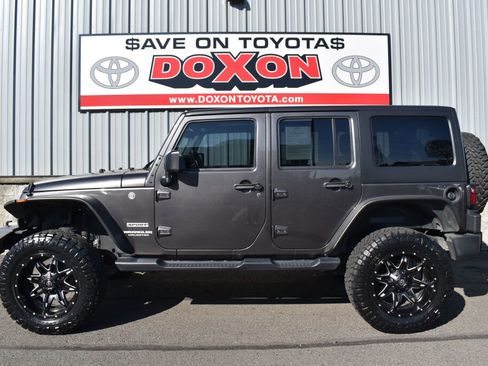 Used 2017 Jeep Wrangler Unlimited Sport w/ Quick Order Package 24S image 4