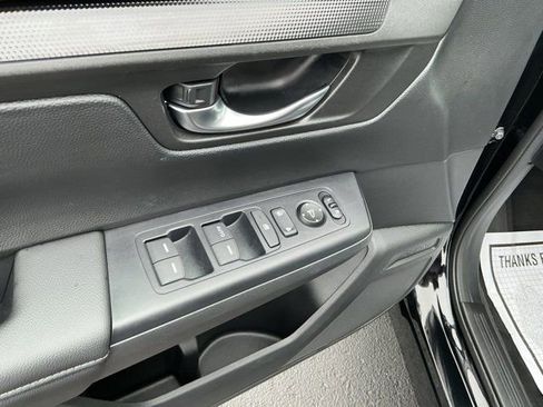 Used 2025 Honda CR-V LX image 15