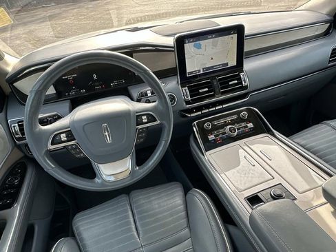 Used 2020 Lincoln Navigator L Black Label w/ Cargo Convenience Package image 33