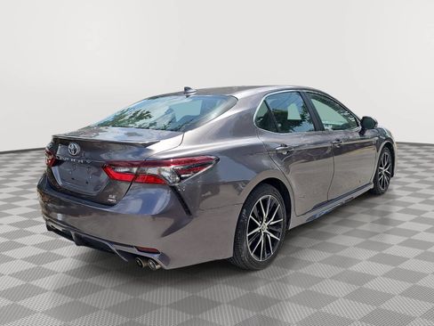 Used 2021 Toyota Camry SE w/ Cold Weather Package AWD/4WD image 8