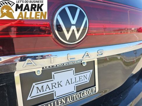 Used 2025 Volkswagen Atlas SE AWD/4WD image 31