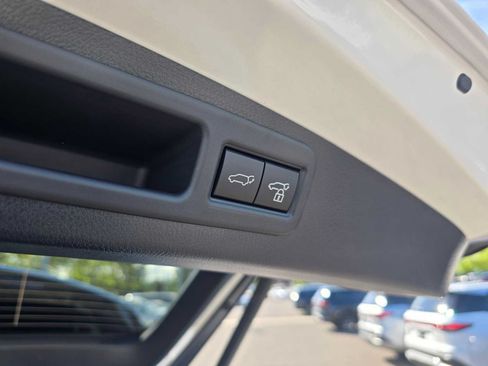 New 2026 Lexus RX 350h AWD/4WD image 16