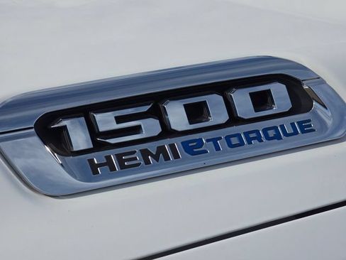 Used 2022 RAM 1500 Big Horn AWD/4WD image 23
