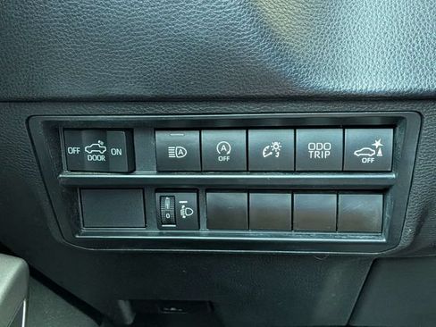 Used 2023 Toyota Tundra SR5 w/ SR5 Convenience Package AWD/4WD image 26