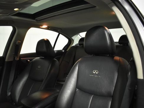 Used 2014 INFINITI Q50 Premium w/ Navigation Package image 10