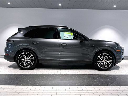 New 2026 Porsche Cayenne E-Hybrid image 8