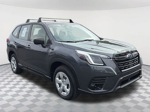 Used 2022 Subaru Forester AWD/4WD image 3