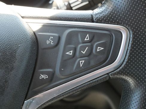 Used 2019 Chevrolet Equinox LT FWD image 31
