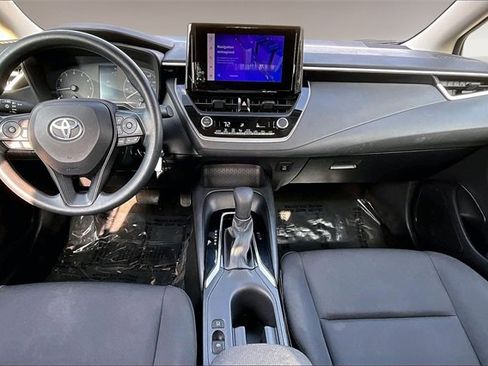 Used 2023 Toyota Corolla LE image 7