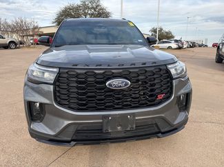 Used 2025 Ford Explorer ST video 2