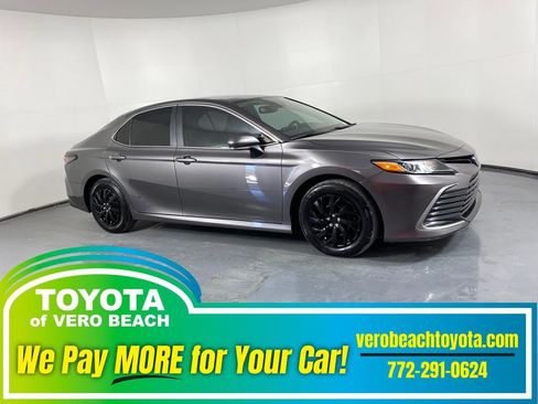 Used 2024 Toyota Camry LE image 1