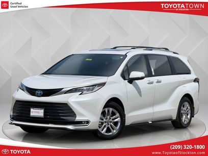 Certified 2025 Toyota Sienna Limited