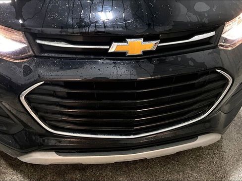 Used 2019 Chevrolet Trax LT w/ LT Convenience Package image 30
