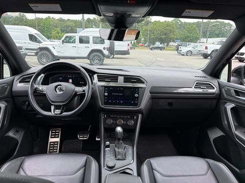 Used 2021 Volkswagen Tiguan SEL Premium R-Line AWD/4WD image 8