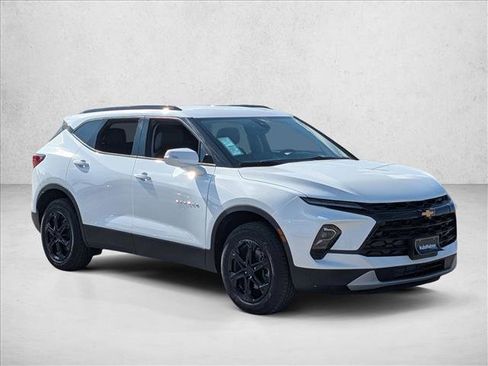 New 2025 Chevrolet Blazer LT w/ LPO, Floor Liner Package image 5
