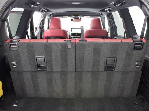 Used 2022 Lexus GX 460 Premium w/ Premium Package image 71