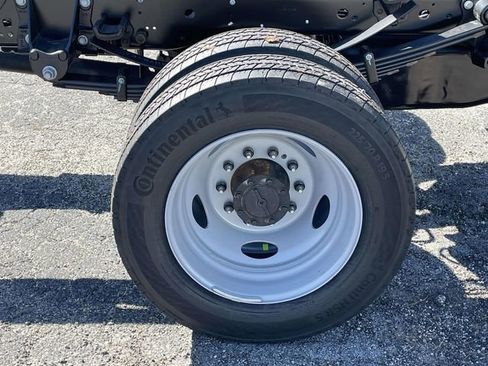 New 2026 Ford F550 XL FWD image 21