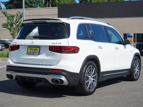 Used 2023 Mercedes-Benz GLB 35 AMG 4MATIC w/ Premium Package image 3