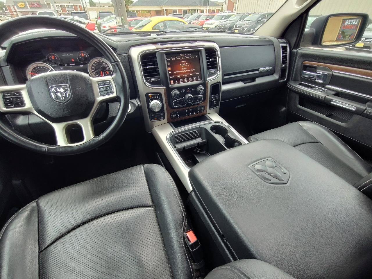 Used 2017 RAM 1500 Laramie w/ Convenience Group AWD/4WD image 42