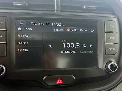 Used 2023 Kia Soul LX w/ LX Technology Package FWD image 21