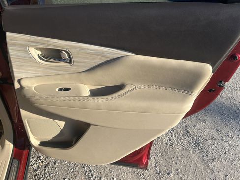 Used 2015 Nissan Murano Platinum w/ Platinum Technology Package image 18