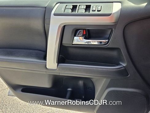 Used 2018 Toyota 4Runner SR5 image 30