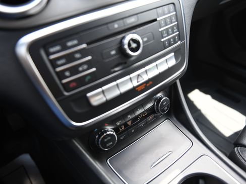 Used 2020 Mercedes-Benz GLA 250 image 19