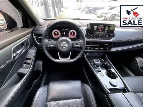 Used 2023 Nissan Rogue Platinum AWD/4WD image 5