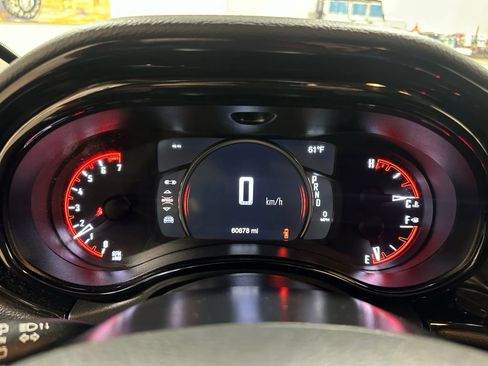 Used 2021 Dodge Durango SXT image 35