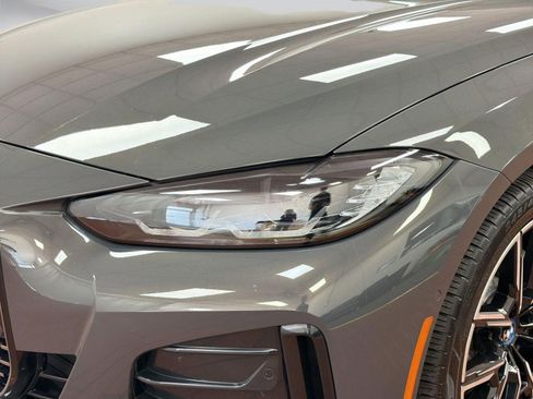 Certified 2022 BMW i4 eDrive40 w/ M Sport Package image 11